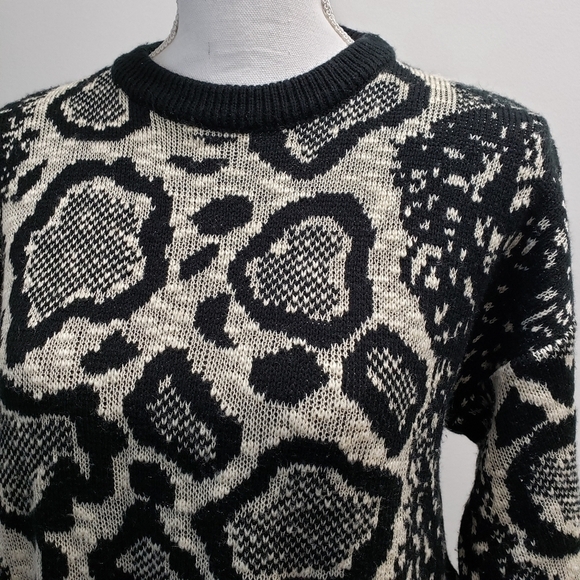 Rainbow Ridge Animal Print Acrylic Sweater Vintage Korea Womens Size Medium - Picture 3 of 6